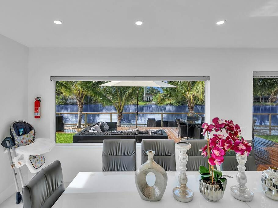 5-Star Lakefront Oasis In Hollywood-Hard Rock Casino Fort Lauderdale Buitenkant foto