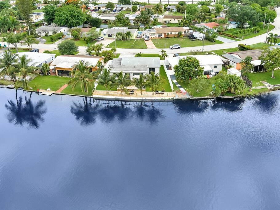 5-Star Lakefront Oasis In Hollywood-Hard Rock Casino Fort Lauderdale Buitenkant foto